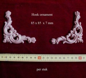 Corner ornament
