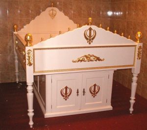 Siks Altaar Bed en kast