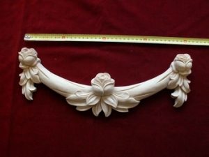 festoen roos snijwerk